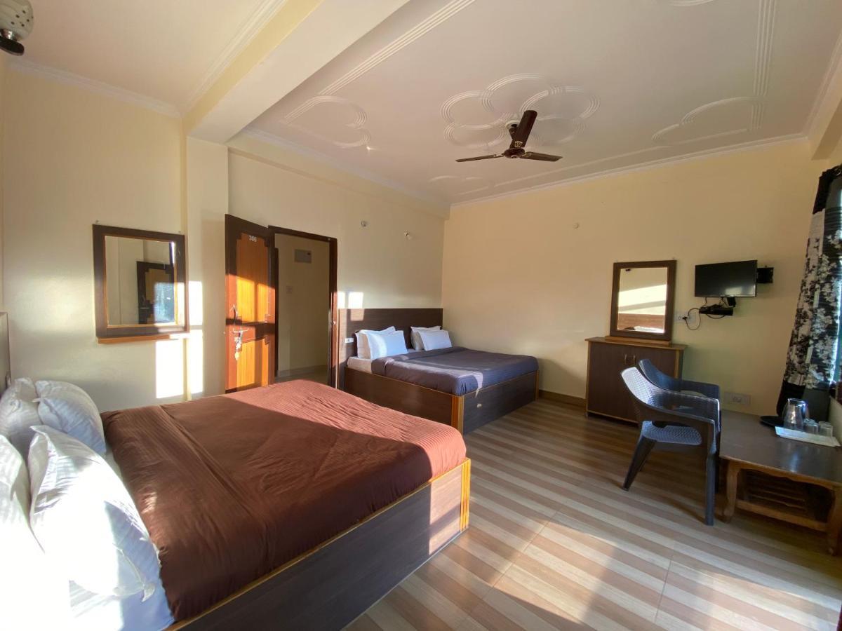 The Royal Orchard Kasol Hotel Esterno foto
