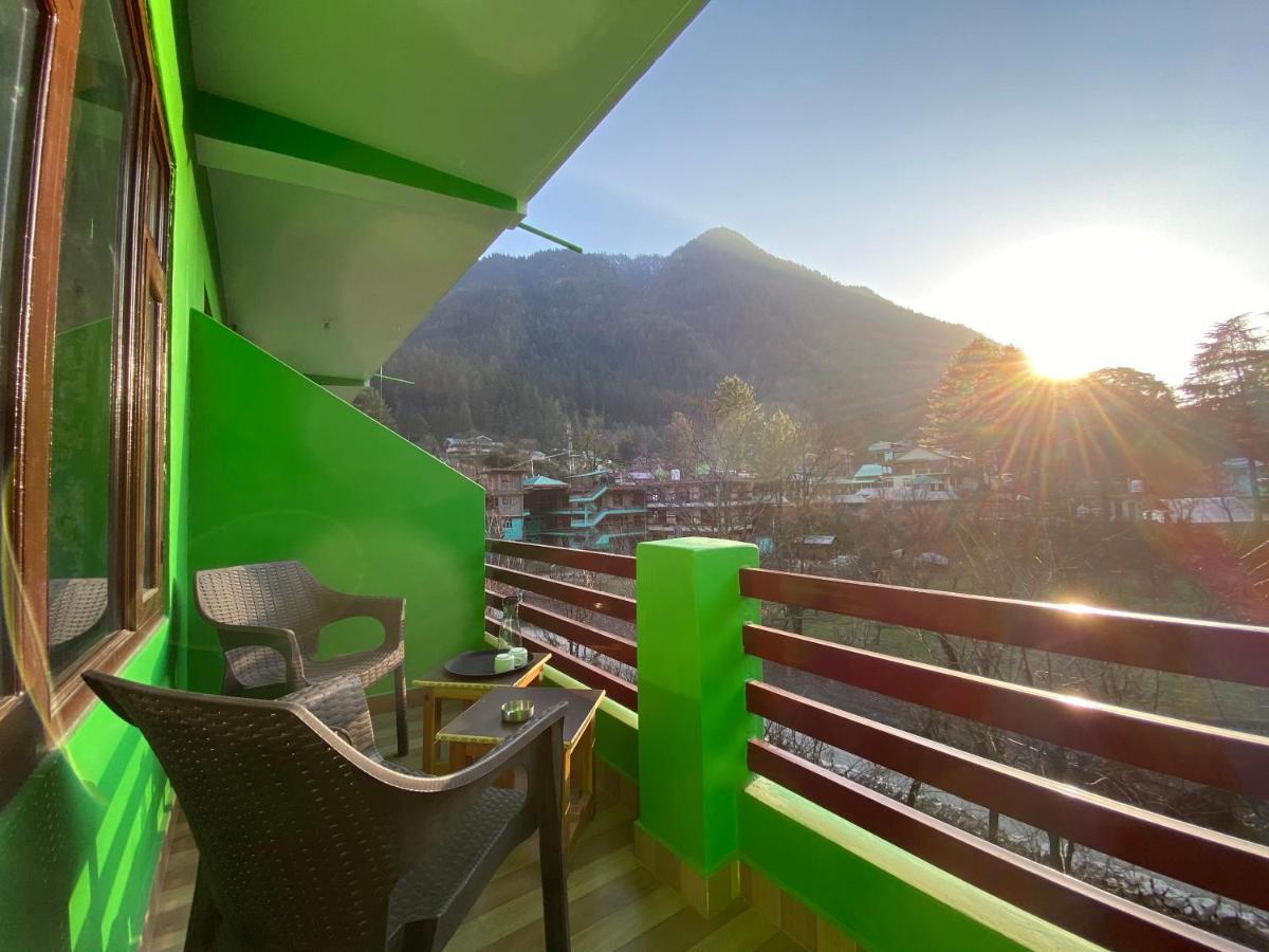 The Royal Orchard Kasol Hotel Esterno foto